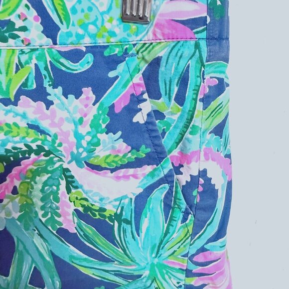Lilly Pulitzer Ocean View Short – Macaw Blues Sweet Escape – Medium – EUC - Picture 6 of 11